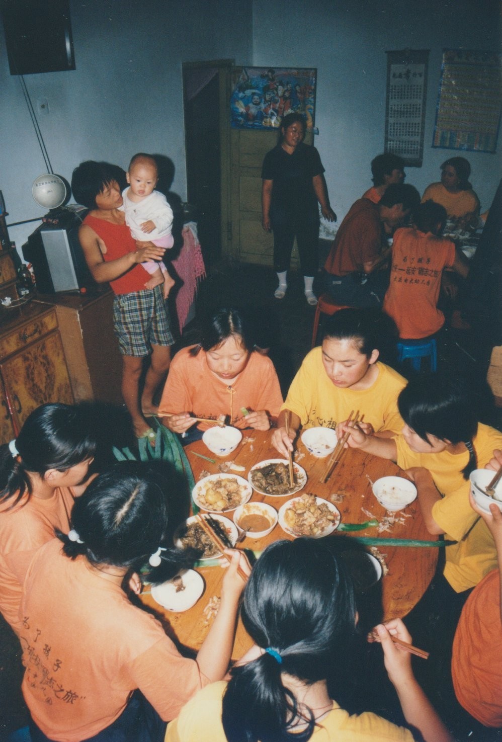Mealtime together during the journey